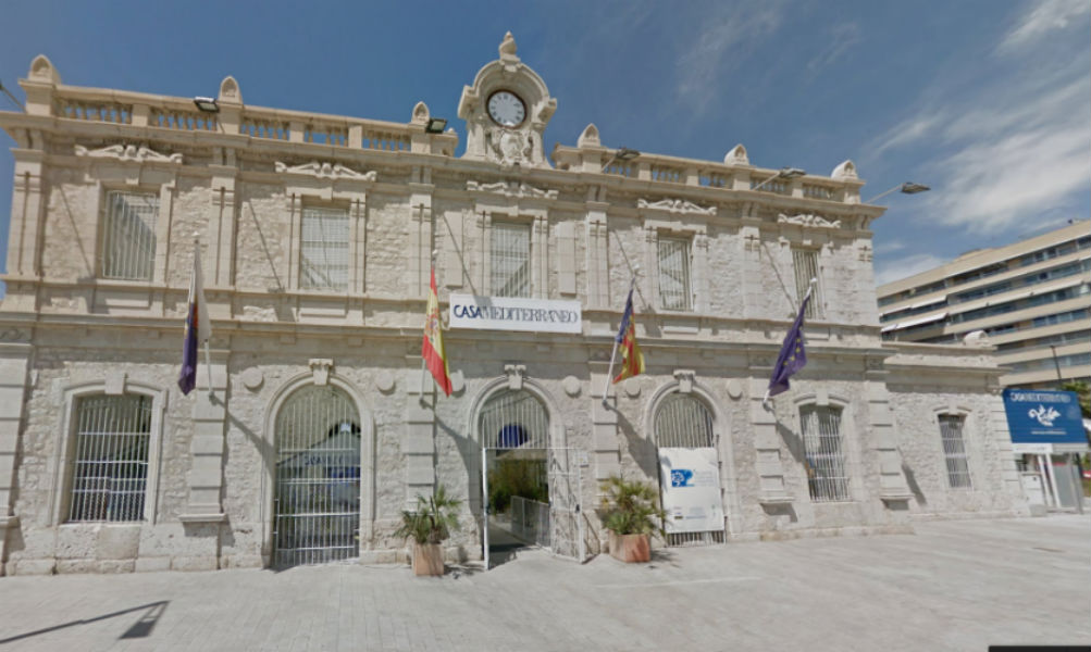 Casa Mediterraneo en Alicante, antigua estación de Murcia